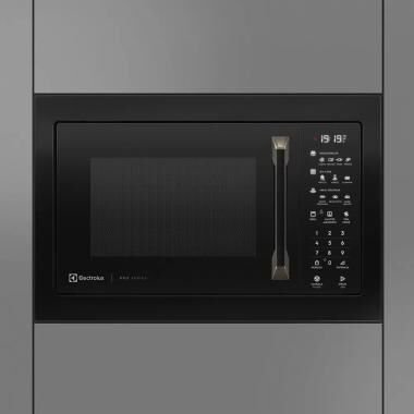 Micro-Ondas de Embutir Electrolux 34L Pro Series MV43T Preto é boa?